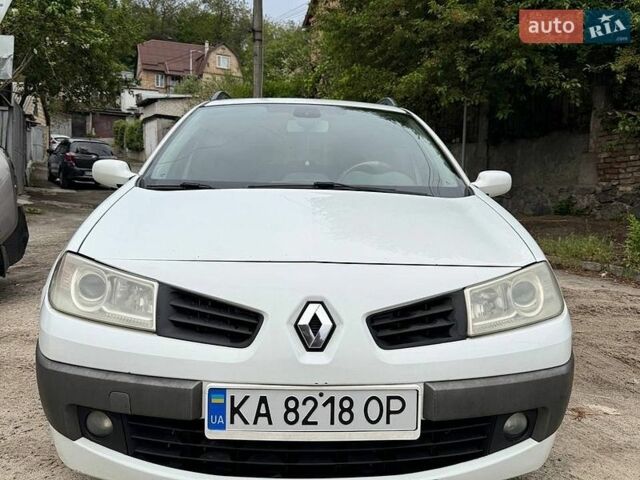 Белый Рено Меган, объемом двигателя 1.9 л и пробегом 312 тыс. км за 4899 $, фото 1 на Automoto.ua