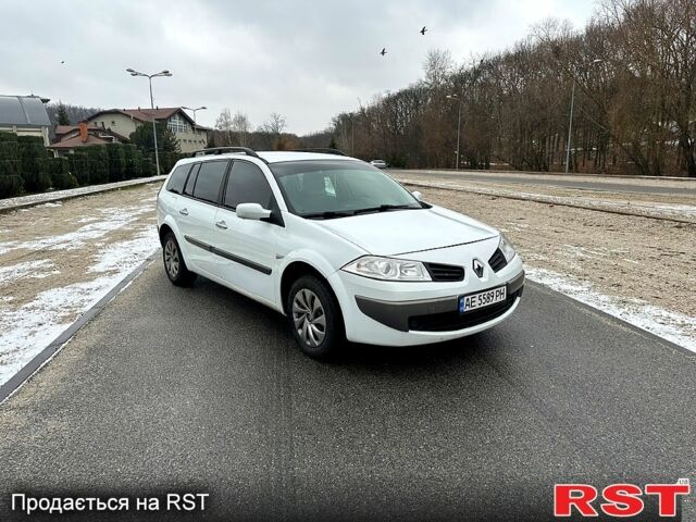 Білий Рено Меган, об'ємом двигуна 1.6 л та пробігом 216 тис. км за 4700 $, фото 1 на Automoto.ua