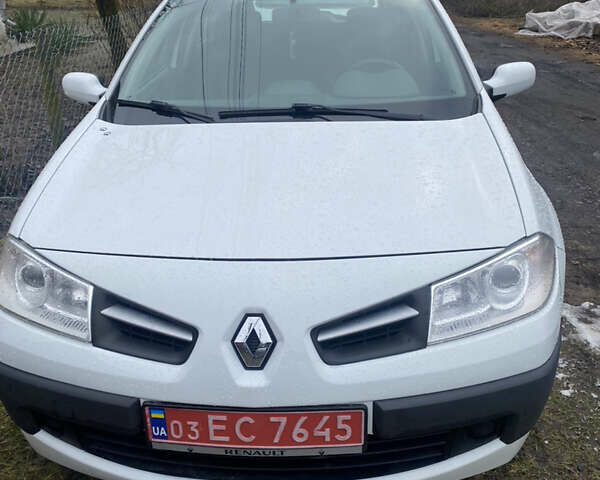 Білий Рено Меган, об'ємом двигуна 1.6 л та пробігом 215 тис. км за 6300 $, фото 1 на Automoto.ua