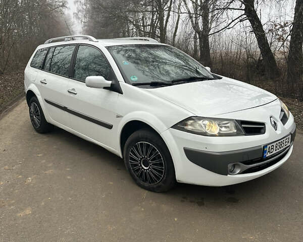 Білий Рено Меган, об'ємом двигуна 1.87 л та пробігом 308 тис. км за 4900 $, фото 1 на Automoto.ua