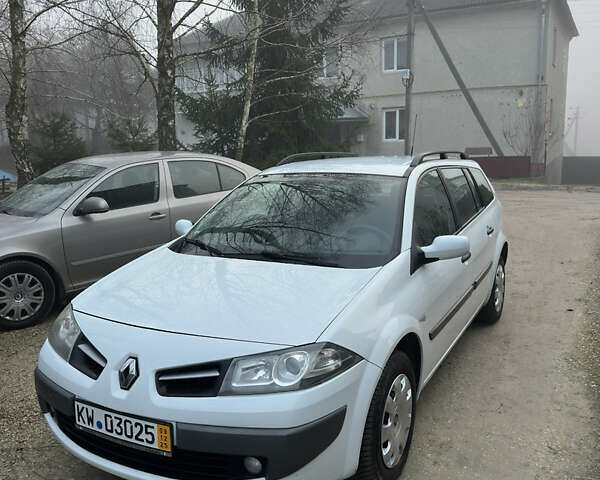 Білий Рено Меган, об'ємом двигуна 1.6 л та пробігом 145 тис. км за 5400 $, фото 1 на Automoto.ua