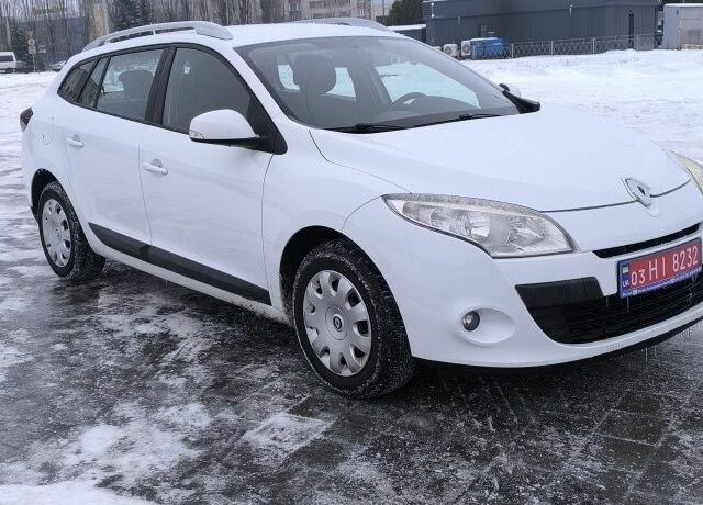 Білий Рено Меган, об'ємом двигуна 1.6 л та пробігом 201 тис. км за 7150 $, фото 1 на Automoto.ua