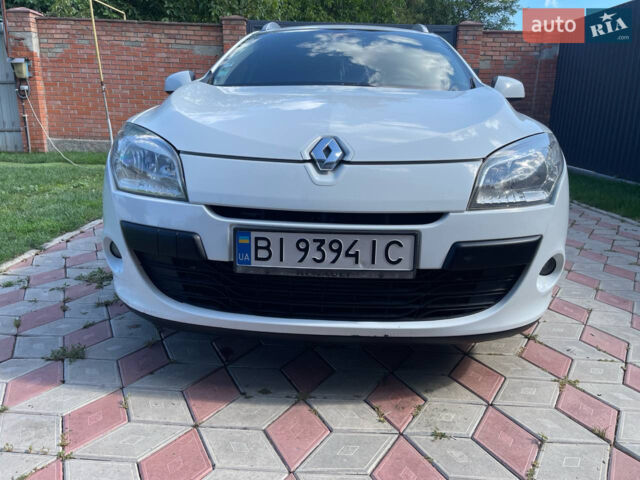 Білий Рено Меган, об'ємом двигуна 1.5 л та пробігом 277 тис. км за 6599 $, фото 1 на Automoto.ua