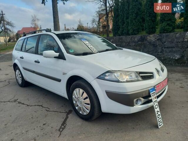Білий Рено Меган, об'ємом двигуна 1.6 л та пробігом 201 тис. км за 5199 $, фото 1 на Automoto.ua