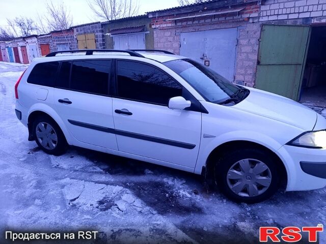 Белый Рено Меган, объемом двигателя 1.5 л и пробегом 280 тыс. км за 5000 $, фото 1 на Automoto.ua
