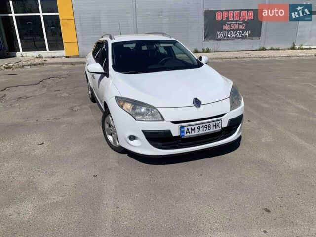 Білий Рено Меган, об'ємом двигуна 1.4 л та пробігом 193 тис. км за 6100 $, фото 1 на Automoto.ua