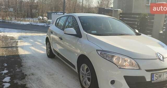 Белый Рено Меган, объемом двигателя 1.5 л и пробегом 287 тыс. км за 5000 $, фото 1 на Automoto.ua