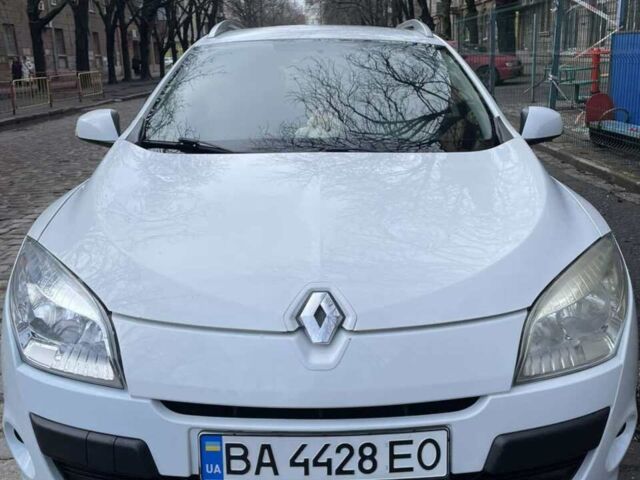 Білий Рено Меган, об'ємом двигуна 1.46 л та пробігом 217 тис. км за 6200 $, фото 1 на Automoto.ua