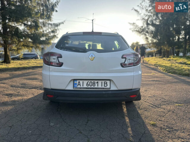 Білий Рено Меган, об'ємом двигуна 1.46 л та пробігом 235 тис. км за 6600 $, фото 1 на Automoto.ua