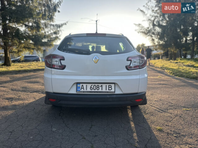 Білий Рено Меган, об'ємом двигуна 1.46 л та пробігом 235 тис. км за 6600 $, фото 1 на Automoto.ua
