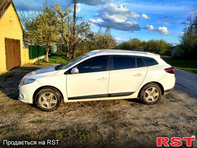 Белый Рено Меган, объемом двигателя 1.5 л и пробегом 306 тыс. км за 6000 $, фото 1 на Automoto.ua
