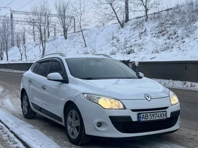 Белый Рено Меган, объемом двигателя 1.5 л и пробегом 283 тыс. км за 6501 $, фото 1 на Automoto.ua