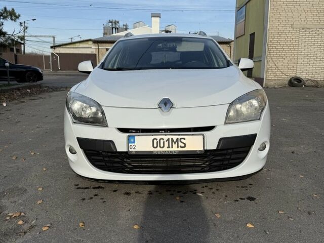 Белый Рено Меган, объемом двигателя 1.5 л и пробегом 363 тыс. км за 5500 $, фото 1 на Automoto.ua