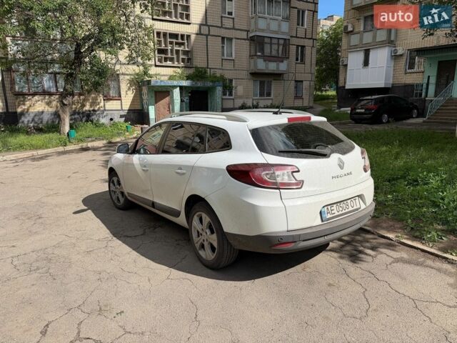Белый Рено Меган, объемом двигателя 1.5 л и пробегом 293 тыс. км за 7200 $, фото 1 на Automoto.ua