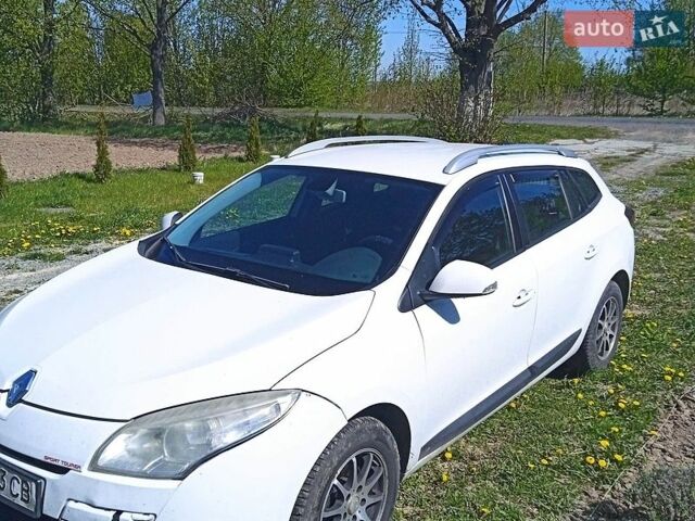 Белый Рено Меган, объемом двигателя 1.46 л и пробегом 418 тыс. км за 5500 $, фото 1 на Automoto.ua