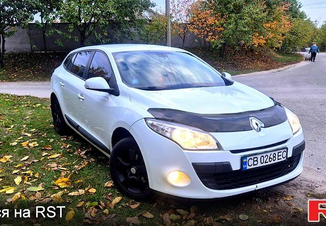 Белый Рено Меган, объемом двигателя 1.5 л и пробегом 200 тыс. км за 6999 $, фото 1 на Automoto.ua