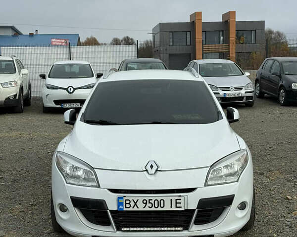 Белый Рено Меган, объемом двигателя 1.87 л и пробегом 295 тыс. км за 6900 $, фото 1 на Automoto.ua