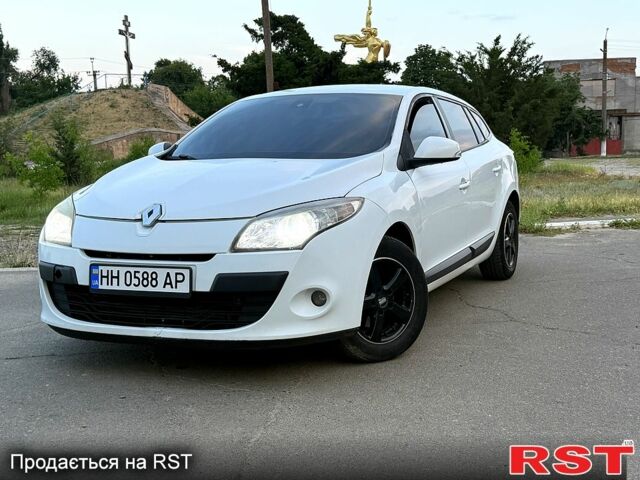 Белый Рено Меган, объемом двигателя 1.5 л и пробегом 0 тыс. км за 6150 $, фото 1 на Automoto.ua