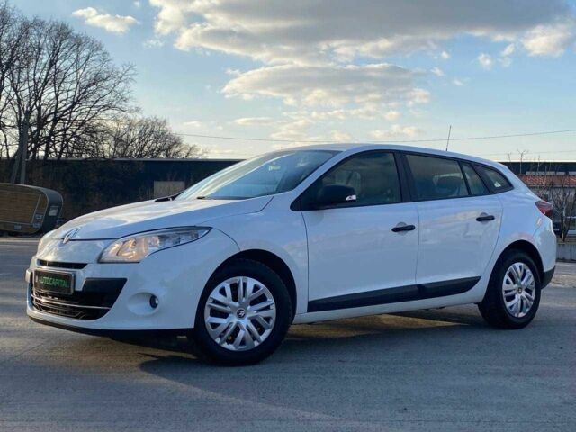 Білий Рено Меган, об'ємом двигуна 1.6 л та пробігом 187 тис. км за 5990 $, фото 1 на Automoto.ua