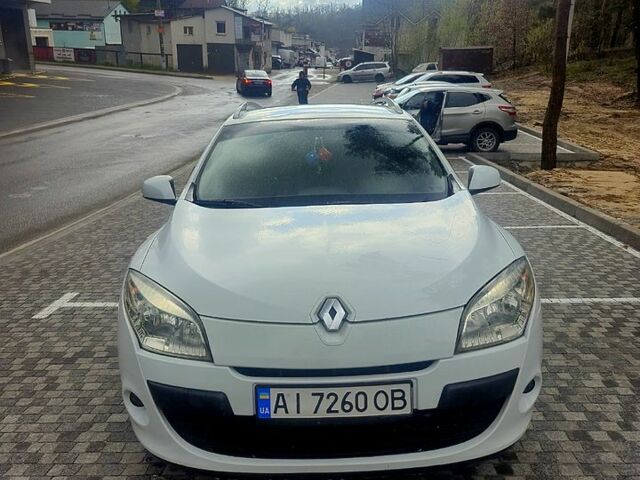 Білий Рено Меган, об'ємом двигуна 1.5 л та пробігом 345 тис. км за 6500 $, фото 1 на Automoto.ua