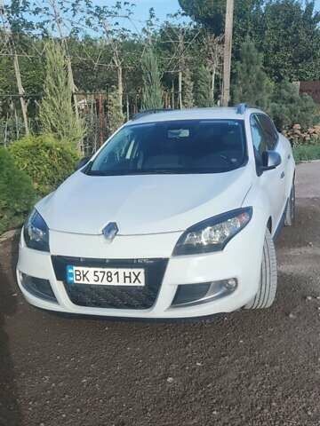 Білий Рено Меган, об'ємом двигуна 1.9 л та пробігом 270 тис. км за 8000 $, фото 1 на Automoto.ua