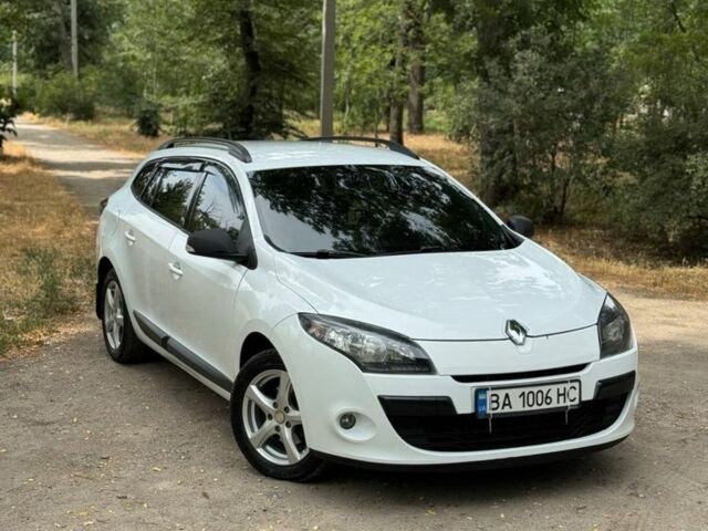 Білий Рено Меган, об'ємом двигуна 1.5 л та пробігом 198 тис. км за 6500 $, фото 1 на Automoto.ua