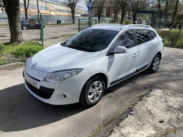 Білий Рено Меган, об'ємом двигуна 1.5 л та пробігом 255 тис. км за 7200 $, фото 1 на Automoto.ua