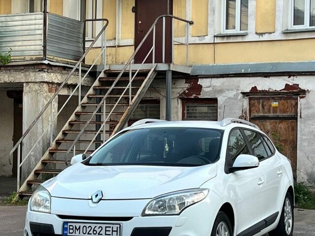 Білий Рено Меган, об'ємом двигуна 1.6 л та пробігом 230 тис. км за 7400 $, фото 1 на Automoto.ua