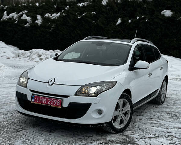 Білий Рено Меган, об'ємом двигуна 1.5 л та пробігом 197 тис. км за 7400 $, фото 1 на Automoto.ua