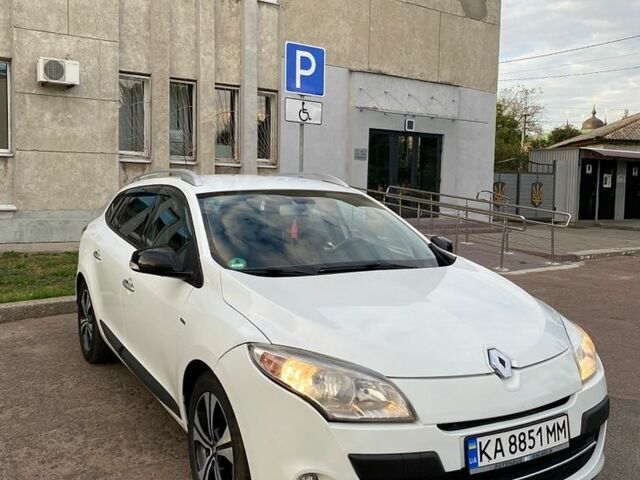 Білий Рено Меган, об'ємом двигуна 1.87 л та пробігом 251 тис. км за 6900 $, фото 1 на Automoto.ua
