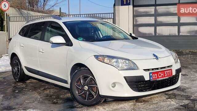Білий Рено Меган, об'ємом двигуна 1.6 л та пробігом 200 тис. км за 8200 $, фото 1 на Automoto.ua