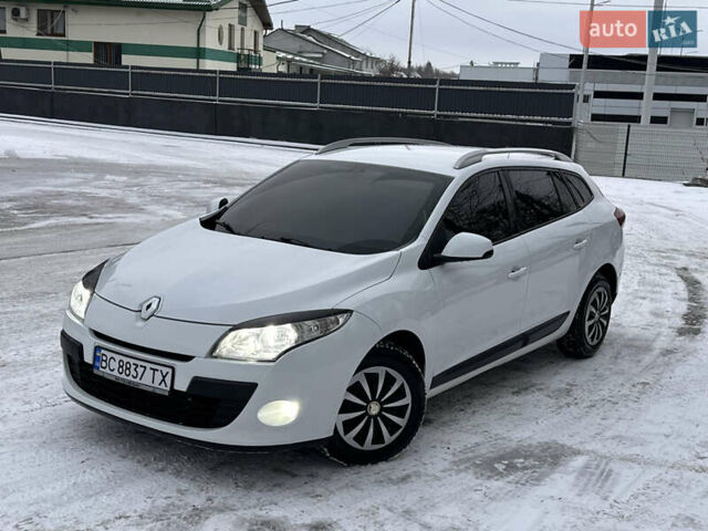 Белый Рено Меган, объемом двигателя 1.5 л и пробегом 280 тыс. км за 6900 $, фото 1 на Automoto.ua