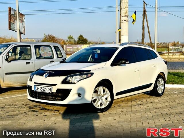 Белый Рено Меган, объемом двигателя 1.5 л и пробегом 240 тыс. км за 6500 $, фото 1 на Automoto.ua