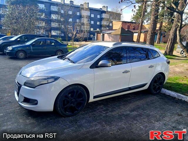 Белый Рено Меган, объемом двигателя 1.5 л и пробегом 225 тыс. км за 6200 $, фото 1 на Automoto.ua