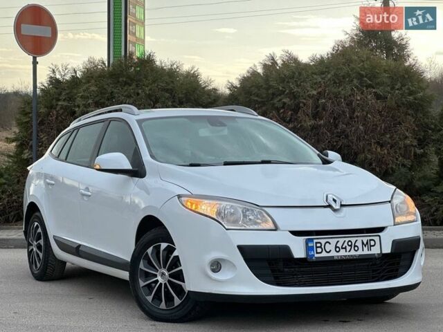 Белый Рено Меган, объемом двигателя 1.46 л и пробегом 302 тыс. км за 5950 $, фото 1 на Automoto.ua