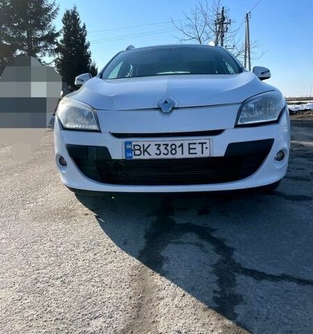 Белый Рено Меган, объемом двигателя 1.46 л и пробегом 400 тыс. км за 6000 $, фото 1 на Automoto.ua