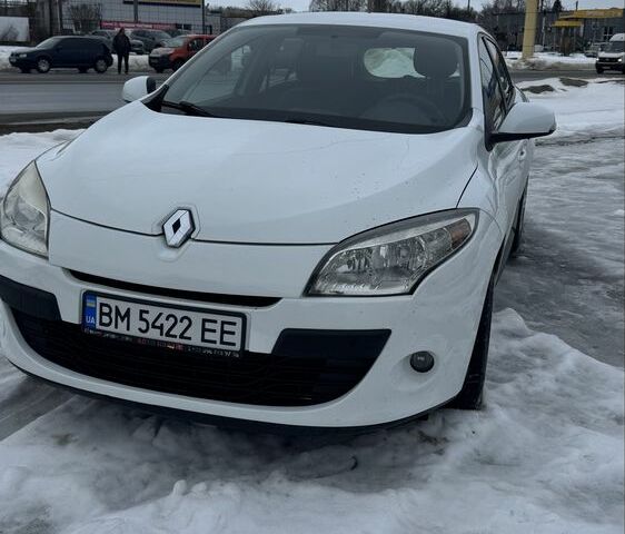 Белый Рено Меган, объемом двигателя 1.5 л и пробегом 319 тыс. км за 5900 $, фото 1 на Automoto.ua