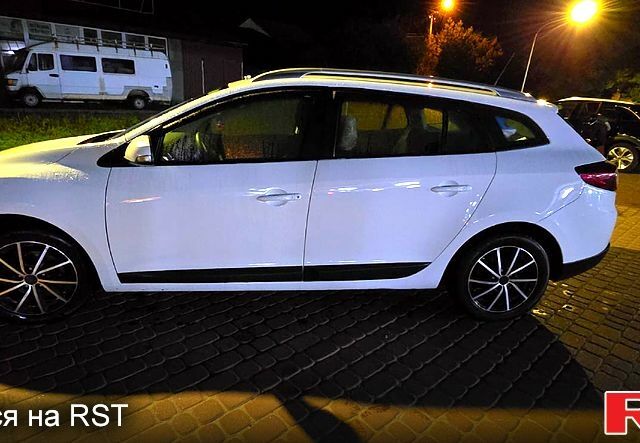 Белый Рено Меган, объемом двигателя 1.5 л и пробегом 254 тыс. км за 7500 $, фото 1 на Automoto.ua