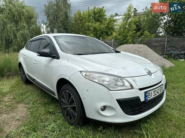 Белый Рено Меган, объемом двигателя 1.46 л и пробегом 236 тыс. км за 3250 $, фото 1 на Automoto.ua