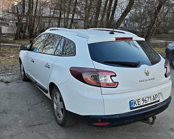 Білий Рено Меган, об'ємом двигуна 1.5 л та пробігом 320 тис. км за 5600 $, фото 1 на Automoto.ua