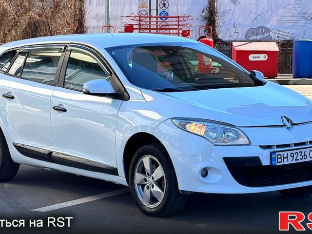 Белый Рено Меган, объемом двигателя 1.5 л и пробегом 0 тыс. км за 4500 $, фото 1 на Automoto.ua