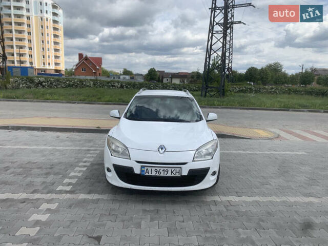 Белый Рено Меган, объемом двигателя 1.5 л и пробегом 216 тыс. км за 7200 $, фото 1 на Automoto.ua