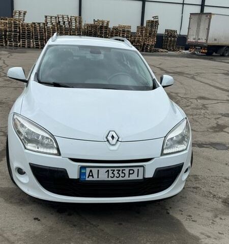 Белый Рено Меган, объемом двигателя 1.46 л и пробегом 222 тыс. км за 7200 $, фото 1 на Automoto.ua