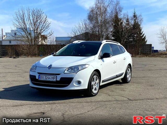 Белый Рено Меган, объемом двигателя 1.4 л и пробегом 217 тыс. км за 7000 $, фото 1 на Automoto.ua