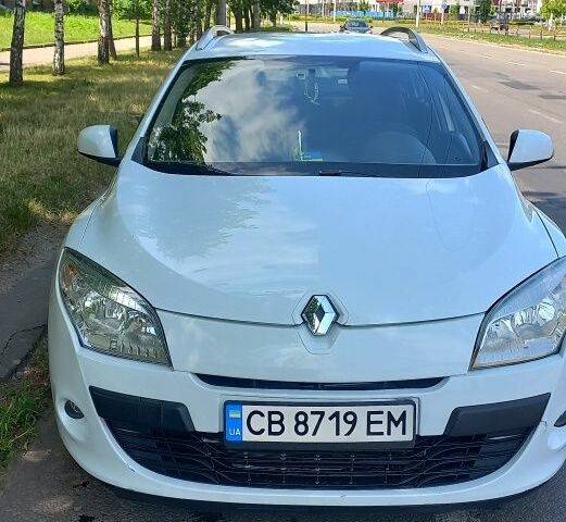 Білий Рено Меган, об'ємом двигуна 1.5 л та пробігом 250 тис. км за 6700 $, фото 1 на Automoto.ua
