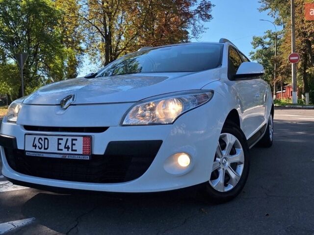 Білий Рено Меган, об'ємом двигуна 1.6 л та пробігом 195 тис. км за 7699 $, фото 1 на Automoto.ua