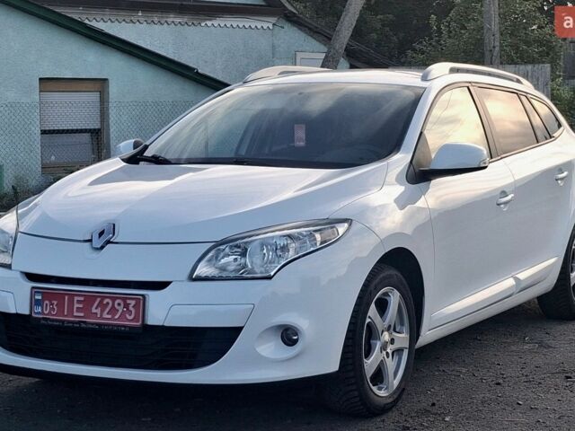 Білий Рено Меган, об'ємом двигуна 1.6 л та пробігом 197 тис. км за 6400 $, фото 1 на Automoto.ua