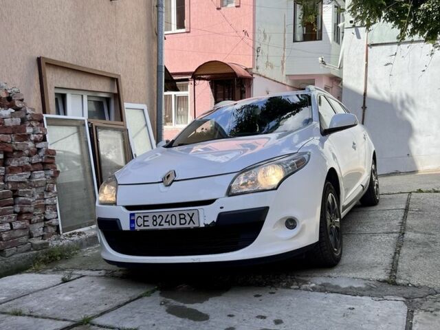 Білий Рено Меган, об'ємом двигуна 1.5 л та пробігом 261 тис. км за 5952 $, фото 1 на Automoto.ua