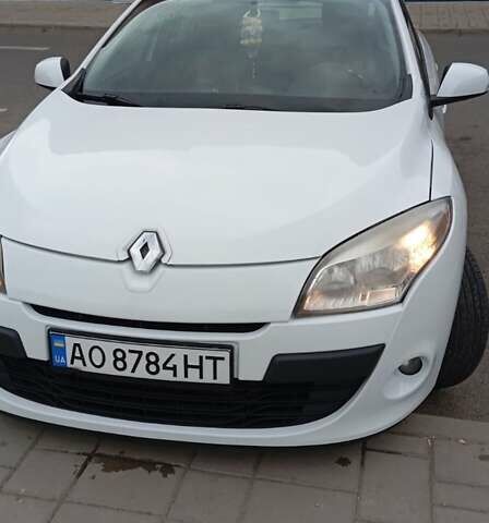 Білий Рено Меган, об'ємом двигуна 1.46 л та пробігом 268 тис. км за 6000 $, фото 1 на Automoto.ua