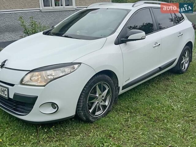 Белый Рено Меган, объемом двигателя 1.5 л и пробегом 272 тыс. км за 7950 $, фото 1 на Automoto.ua